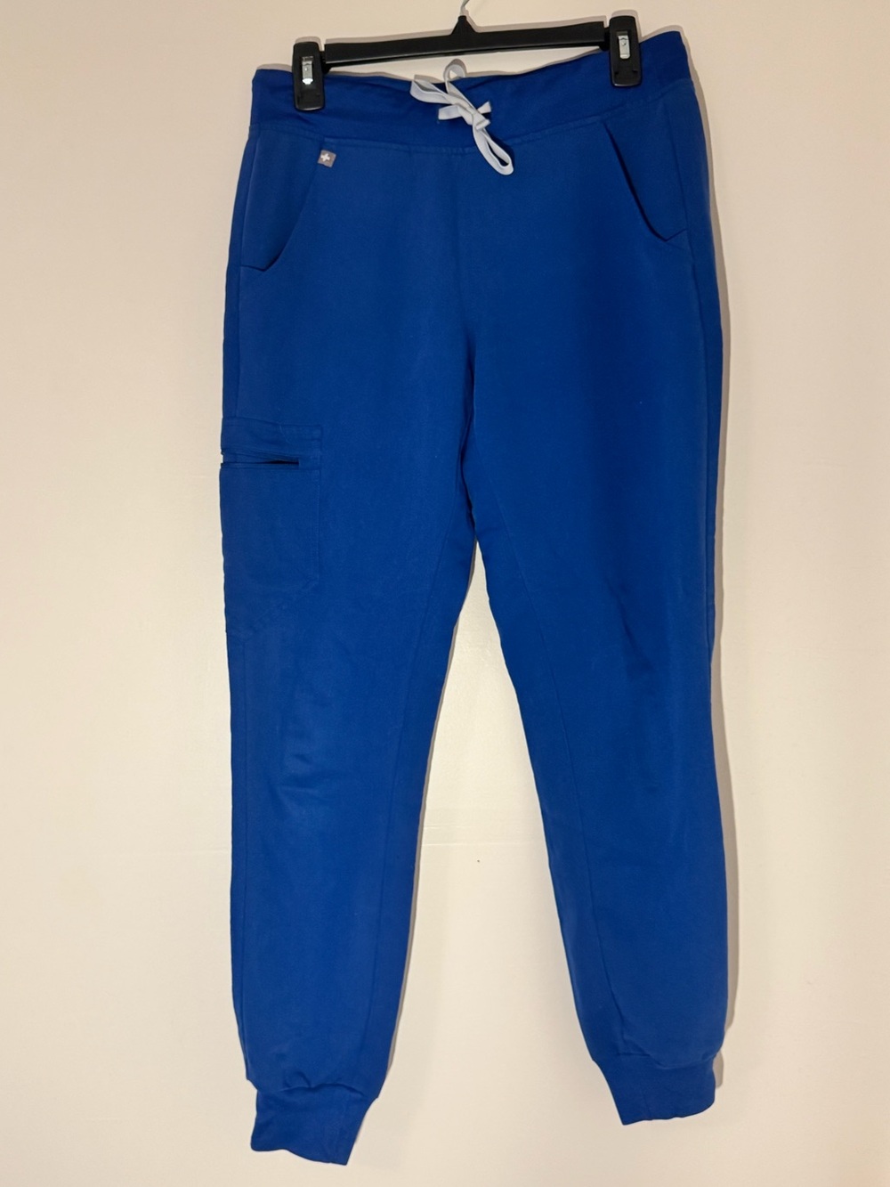 Figs Zamora Winning Blue Jogger Pants with Cream Drawstring
